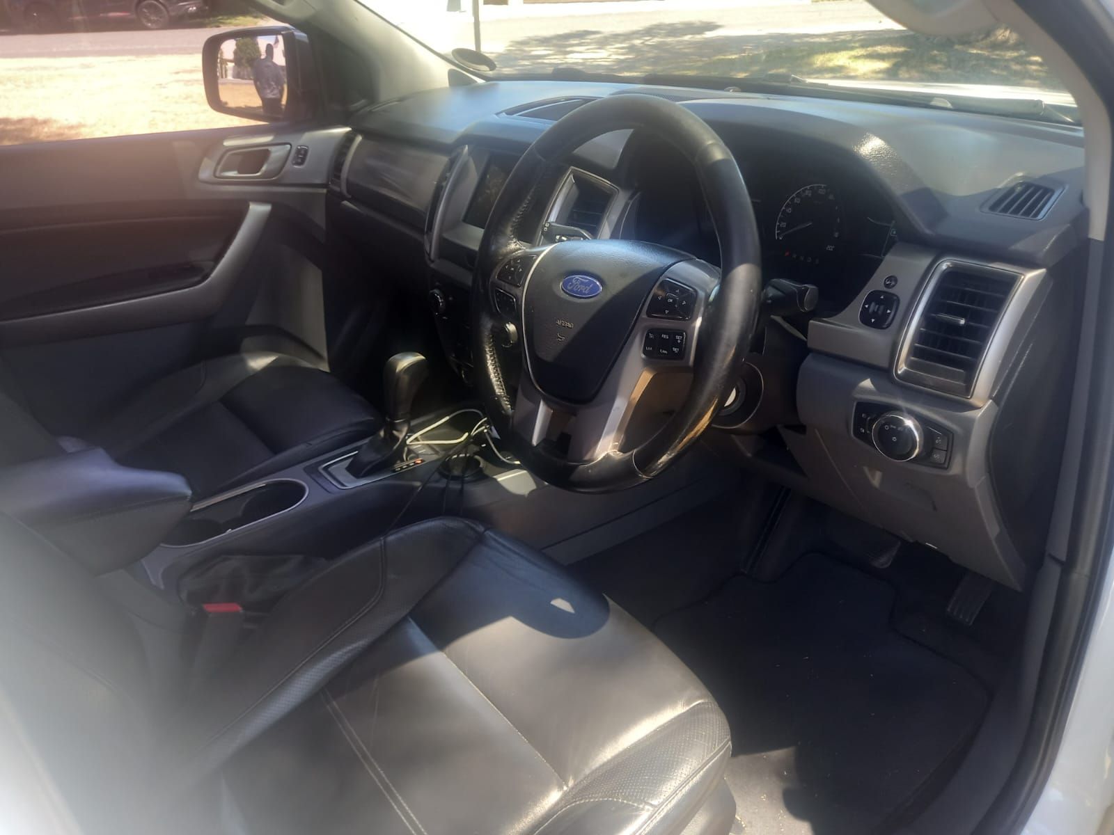 2017 FORD EVEREST EVEREST 2.2 TDCI XLT 6AT 4X2